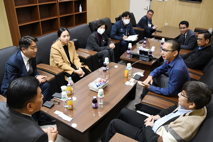 10-3cw15 캄보디아 관계자 간담회